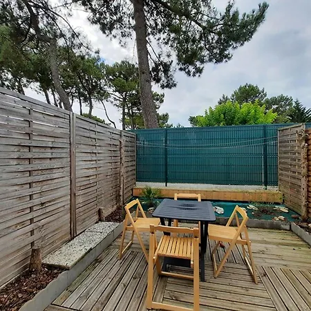 Maisonnette Rénovée Proche Avec Animaux Acceptés Et Parking - Fr-1-194-319 La Faute-sur-Mer