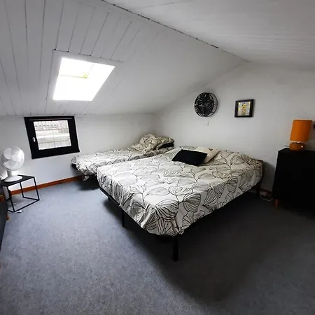 Maisonnette Rénovée Proche Avec Animaux Acceptés Et Parking - Fr-1-194-319 *