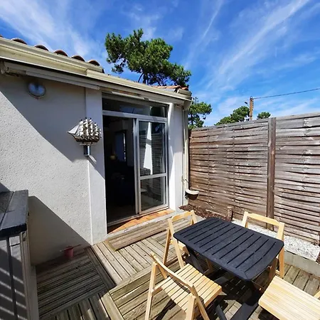 Maisonnette Rénovée Proche Avec Animaux Acceptés Et Parking - Fr-1-194-319 La Faute-sur-Mer